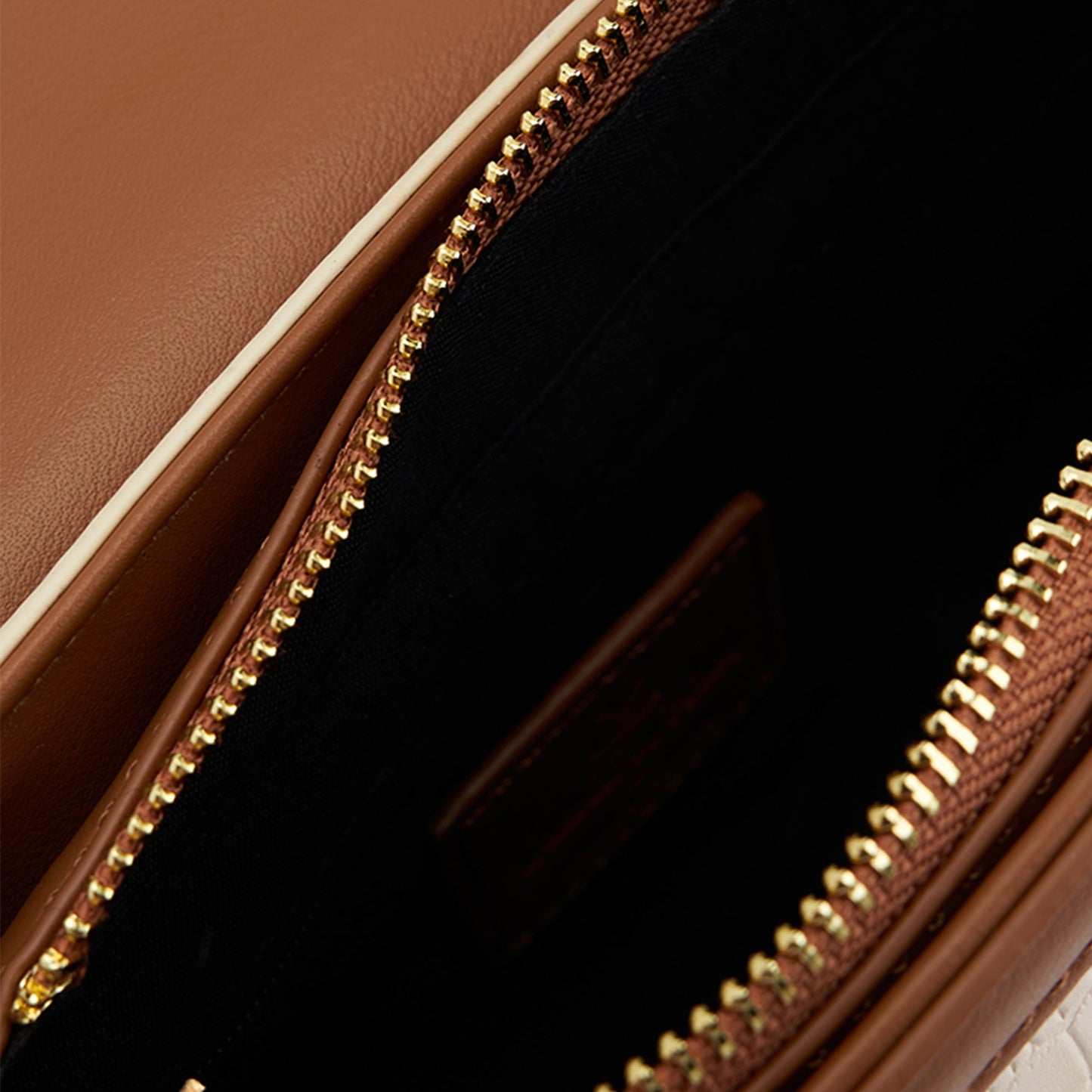 Beg Sling Wanita Emboss Croc Effect
